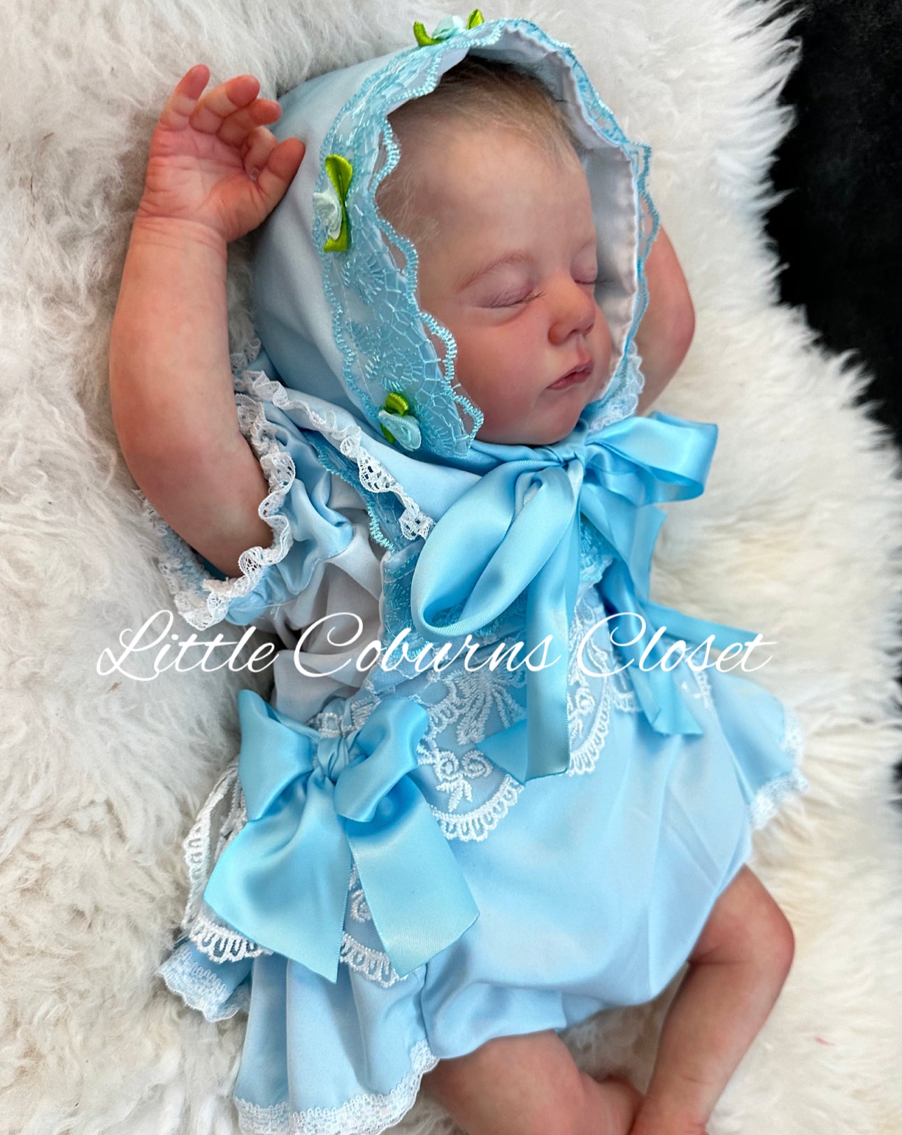 Blue La Rose Bonnet