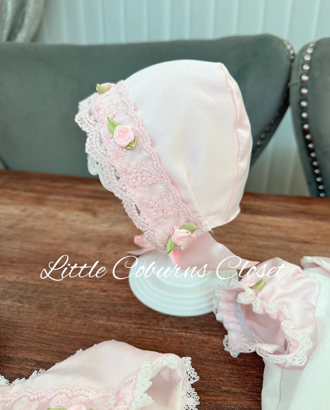 Miss La Rose Bonnet