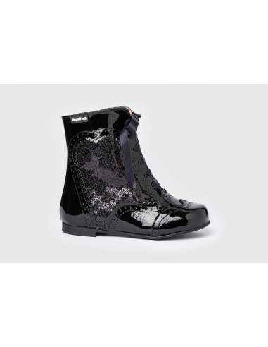 Black Boots