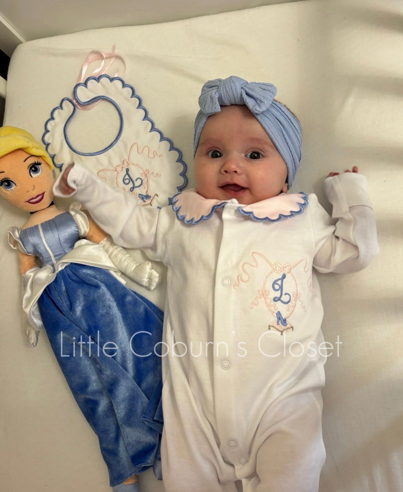 Glass slipper embroidered Sleepsuit & Bib set