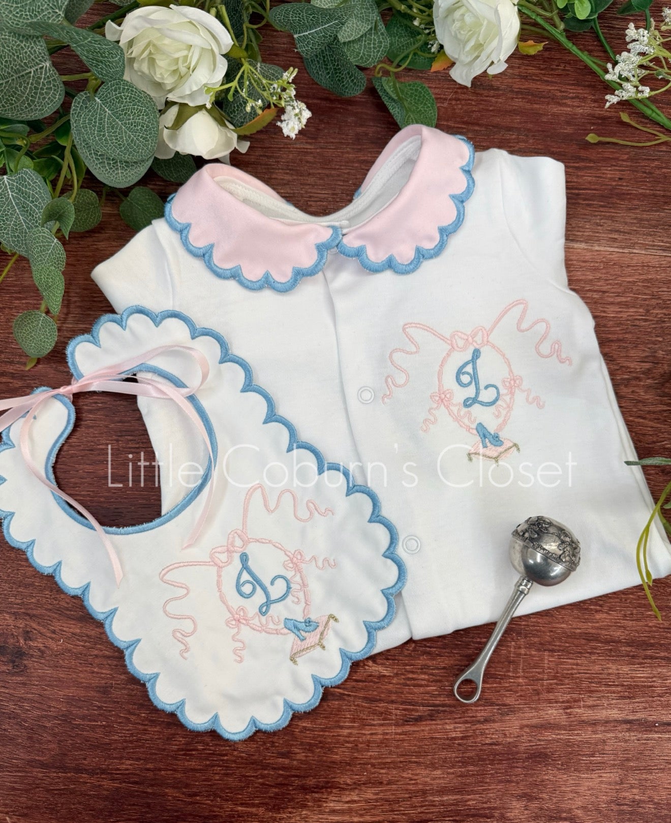 Glass slipper embroidered Sleepsuit & Bib set