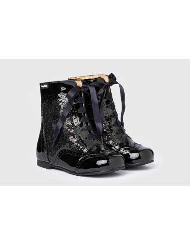 Black Boots